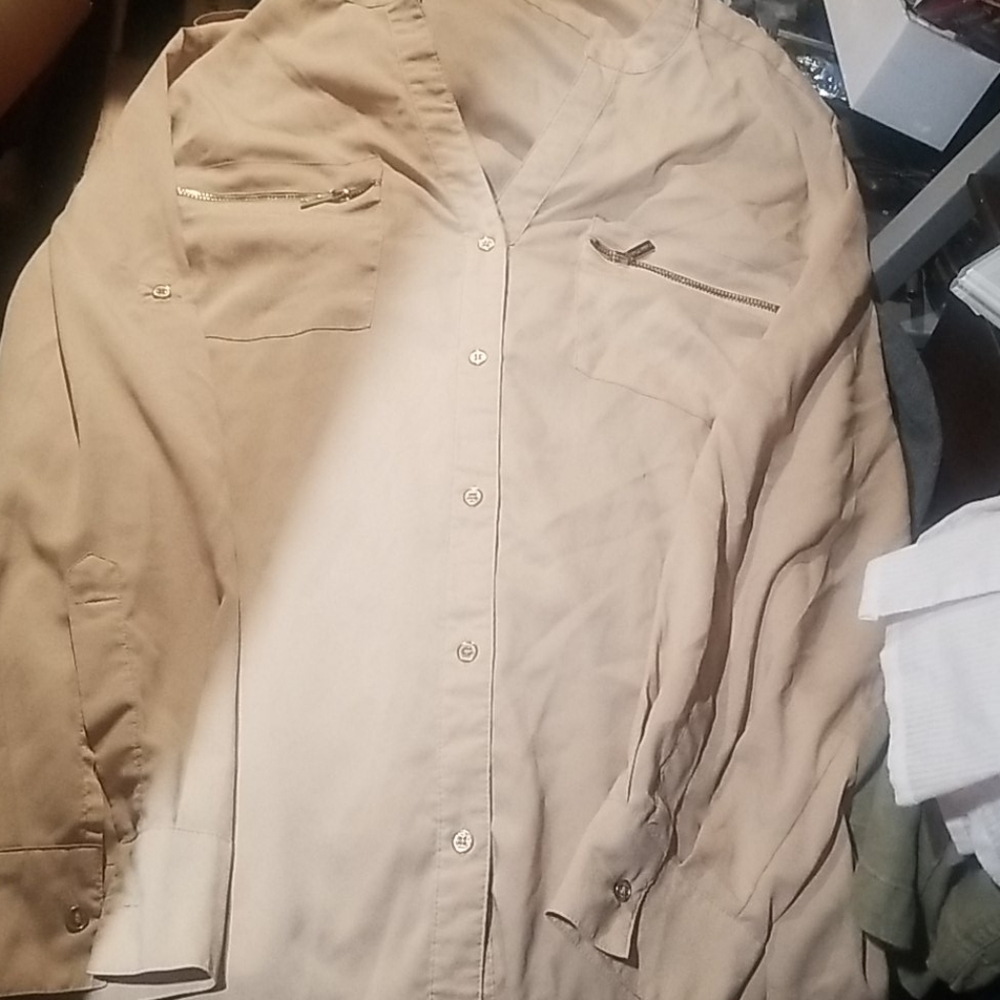 Calvin Klein Exclusive Button Up